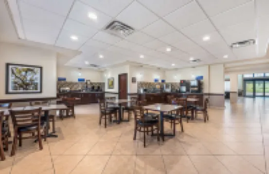 拉格蘭奇貝斯特韋斯特優質套房酒店