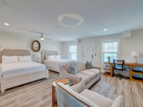 1001 King Ada Suite, 1st Floor Serenity Hotels in Topsail