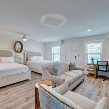 1001 King Ada Suite, 1st Floor Serenity