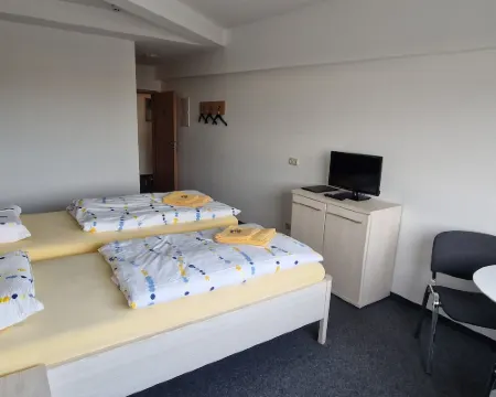 Pension Take Off Hotels in Gera