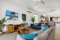 3 min to the Beach Private Pool Villa