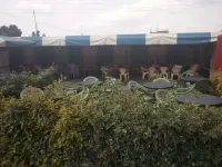 Small Villa Gardens Hotels in Kabati