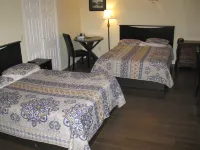 Goodman's Motel Hotels in Baldwin