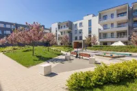 Royal Palace Elegant Apartment فنادق في Gmina Konstancin-Jeziorna
