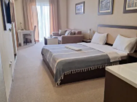 Garni Hotel Ema Hotels near Šumadija Sajam