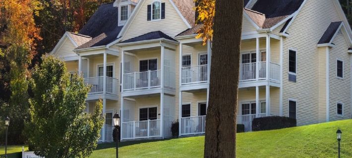 Inn at Taughannock Falls Hotels in Tompkins County