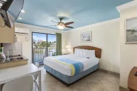 Bayview Plaza Waterfront Resort Hôtels à : Saint Pete Beach