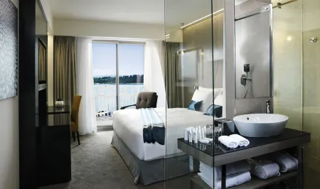 โรงแรมสโลเวเนีย – ไลฟ์คลาสโรงแรมและสปา, ปอร์โตโรซ