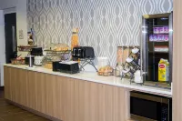Microtel by Wyndham Penn Yan Finger Lakes Region - breakfast