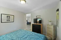 Cozy Retreat Near Crooked Lake with Gym, Games & Deck Views Hotels in Babson Park