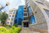 Takdiri Homes Plush 3Br Appartment