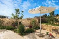 Diamond Star Hotel - parking