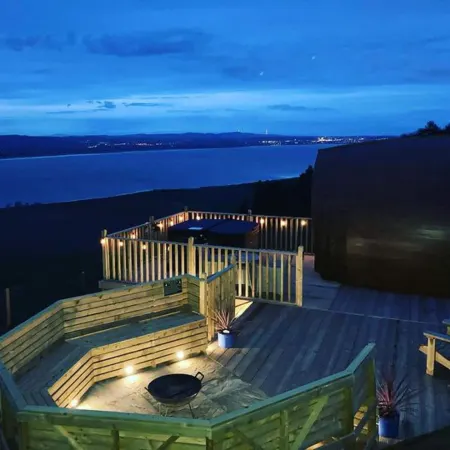 Seaview Cabin Sleeps 2 -Hot Tub - Parking