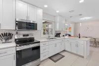 Pool Hottub 5 Miles Clearwater Irb Pet Friendly - parking