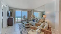 Destin on the Gulf 703 - Gulf Front Property 7th Floor - Jacuzzi