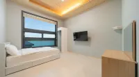 Yeosu Kinolkids Pool Villa