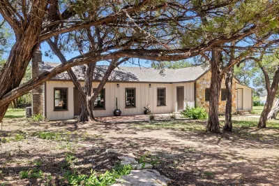 Cabins on the Lake - Boat Dock - Firepit Các khách sạn gần Lake Travis