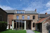 Le Presbytère Hotels in Wanze