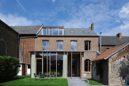 Le Presbytère Отели в г. Уи