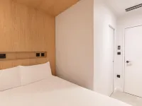 Zedwell Knightsbridge Hotel Hotels near The Serpentine