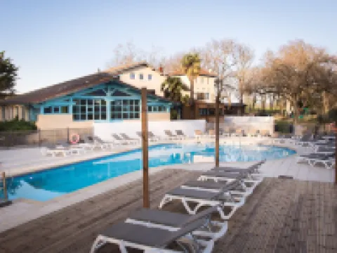 Whaka Lodge Luxury Camp Hotels in Gers