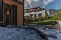 Diamond Apartments - Hot Tub
