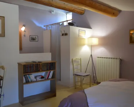 B&B Ma Maison de Loin Hotéis em Apt