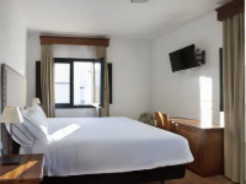 圖加薩西耶拉和卡爾酒店 奧維拉酒店