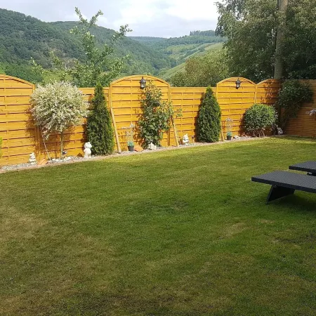 Modern Holiday Apartment with Large Garden Near the River Moselle