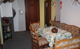 Ferienwohnungen Hees - Housity