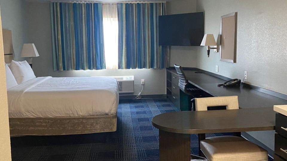 Extended Studio Hotel Ontario