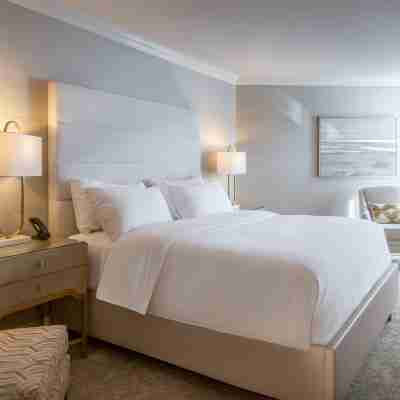 Château Vaudreuil Rooms