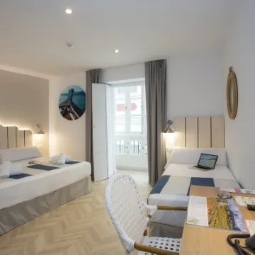 Casual Con Duende Cadiz Hotels near San Severiano Train Station