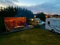 Sjøberg Hotell og Ferie Leiligheter - 駐車場