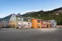 Holland America Skagway Inn Hotels near Skagway Centennial Statue