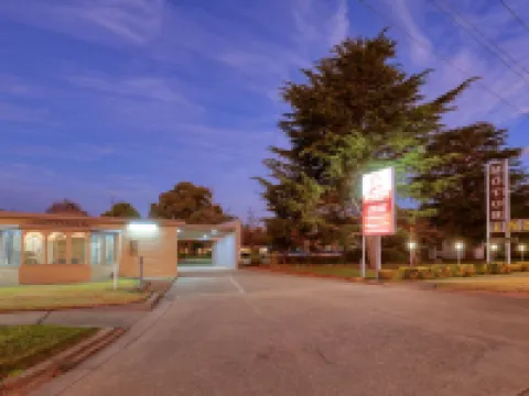 Hamilton Hume Motor Inn Hotels in Yass