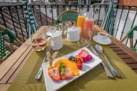 Hotel Claude Marbella - breakfast