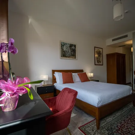 Ego' Residence Ferrara & City Center Apartment