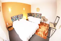Hotel & Cantine de La Plage Hotels in Chateau-d'Olonne