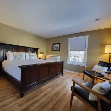 The Stowe Village Inn