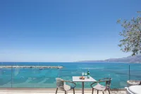 Skipper Beachfront Suites - Ocean View