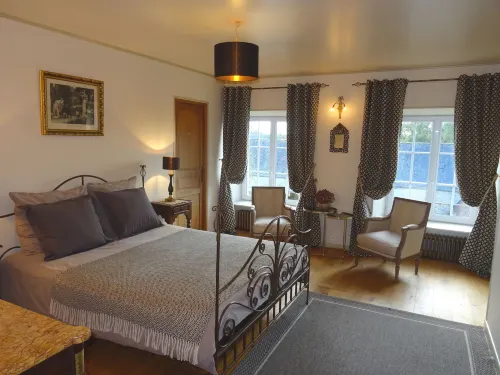 Manoir de Savigny Hotels in Sainte-Mere-eglise