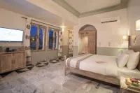 Dev Mahal - A Boutique Heritage Hotel Hotels near Hawa Mahal