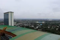 位於Transpark Cibubur 30樓的舒適2臥室公寓 Cimanggis住宿飯店