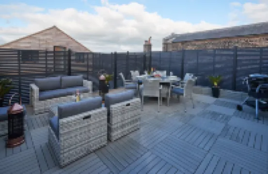 Host & Stay - Oxford House