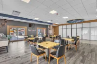 Baymont by Wyndham Kansas City North - parking