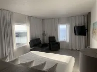 Hôtel Sept-Îles Hotels in Sept-Îles