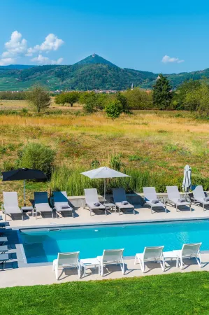 Best Western Plus Hotel les Humanistes Отели в г. Ла Вансель