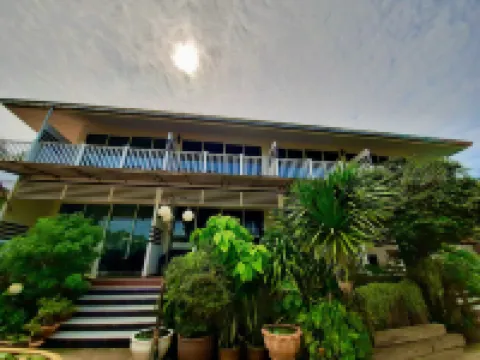 コ ラーン リヴィエラ ラン島のホテル