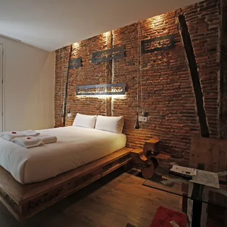 Basque Boutique by Gaiarooms